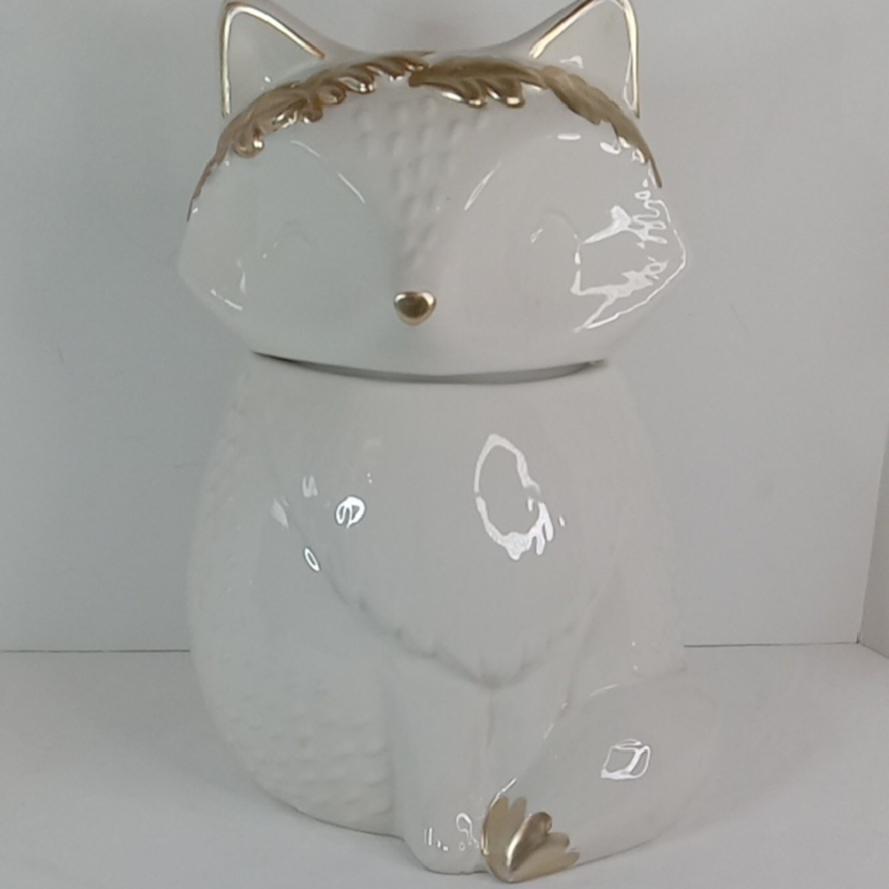 World Market White Fox With Gold Accents Glazed Ceramic Cookie Jar